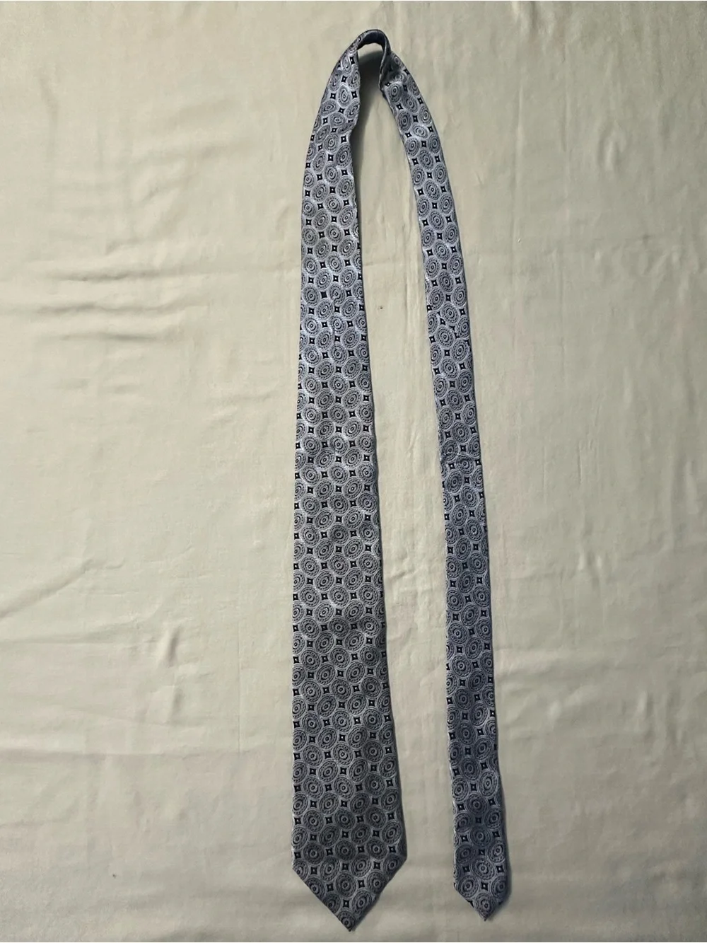 Jos A Bank Signature Collection Silk Tie Mens Blue Gray Geometric Medallion